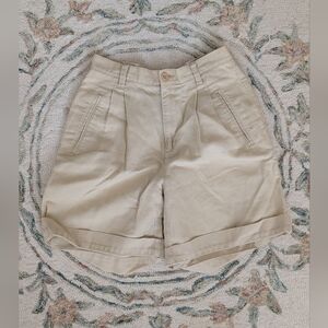 SOLD Vintage Liz Claiborne Beige Women's Bermudas
